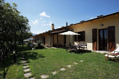 Foto 11 - Farmhouse With a Magnificent Panorama, Swimming Pool, Near Cagli