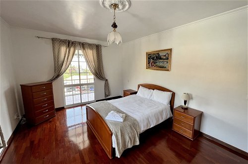 Photo 7 - Classic Tranquil Madeiran 4-bedroom Villa Funchal