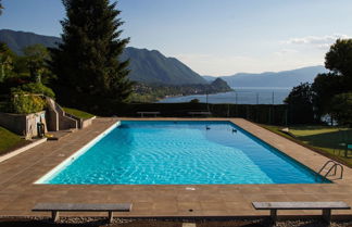 Photo 1 - Residenza due Laghi Pool Lake View