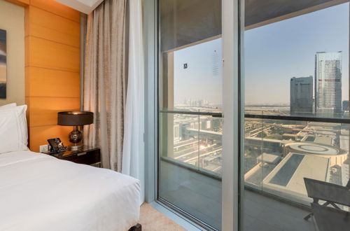 Foto 5 - SuperHost - Luxe Apt With Stunning Panoramic Burj Khalifa View I Address Dubai Mall