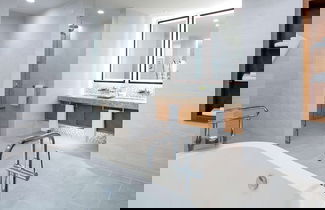 Foto 17 - Swissotel Living Al Ghurair