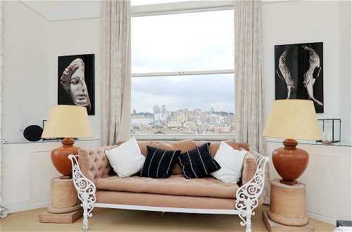 Foto 6 - La Camelia an Elegant and Extravagant 2 Bedroom Apartment