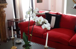 Photo 3 - La Camelia an Elegant and Extravagant 2 Bedroom Apartment