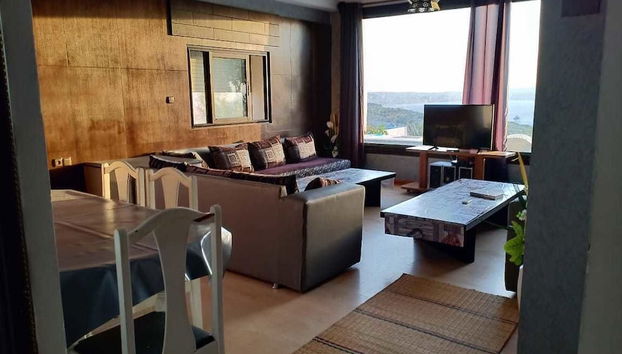 Coin salon dans le hall