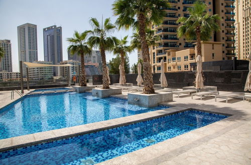 Photo 20 - Sophisticated 2BR in Dubai Marina - Your Dream Destination