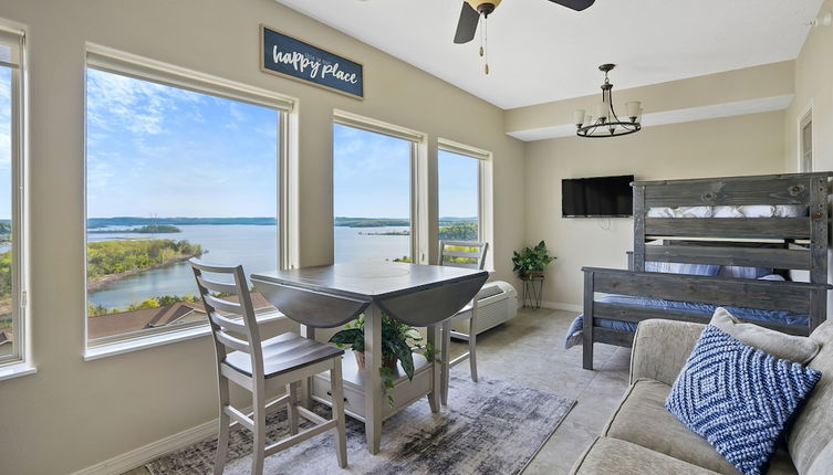 Foto 1 - Happy Place Condo - Stunning Table Rock Lake Views