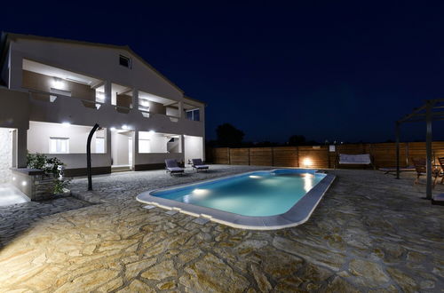 Foto 2 - Villa Roko in Prkos With 3 Bedrooms and 2 Bathrooms