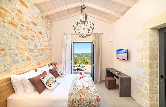 Villa Vardis Heated Pool - Photo 4