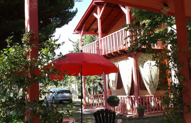 Wooden House near Sea - Photo 1