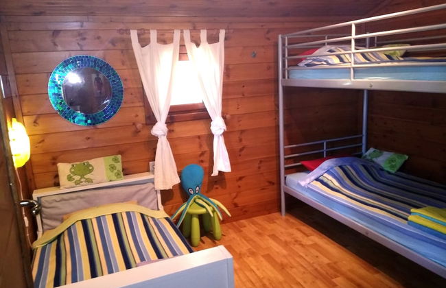 Wooden House near Sea - Photo 10