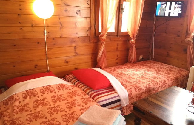 Wooden House near Sea - Photo 3