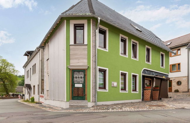 Lovely Apartment in Stützerbach near Forest - Foto 1