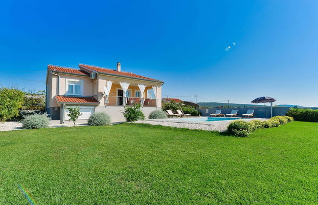 Villa in Debeljak With Private Pool - Foto 32