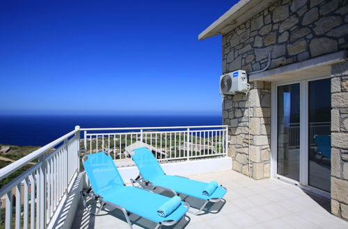 Foto 12 - Stunning 3-bed Villa in Agia Pelagia With Sea View