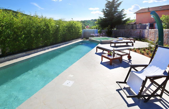 Deluxe Villa in Šibenik near Lake - Foto 30