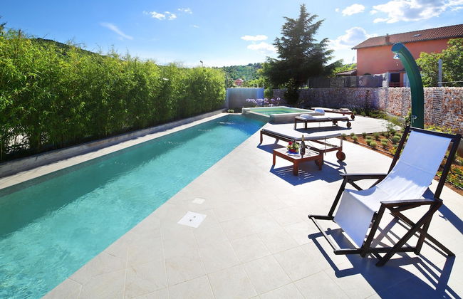 Deluxe Villa in Šibenik near Lake - Foto 31