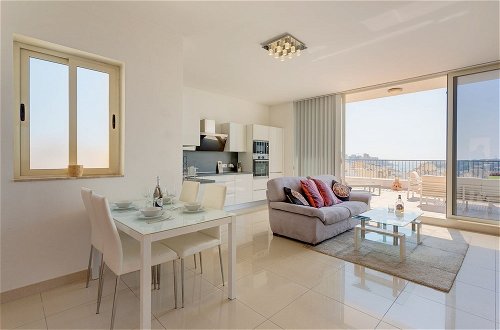 Photo 7 - Superlative Penthouse With Spacious Terrace
