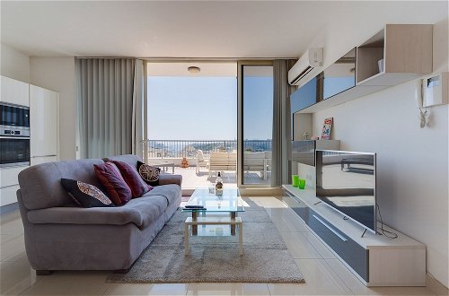 Foto 8 - Superlative Penthouse With Spacious Terrace