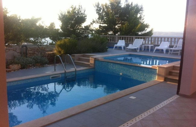 Mlad - With Pool - A1 - Foto 12