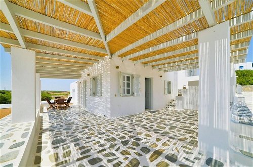 Foto 12 - Deep Blue Villa With 4 Bedrooms in Paros