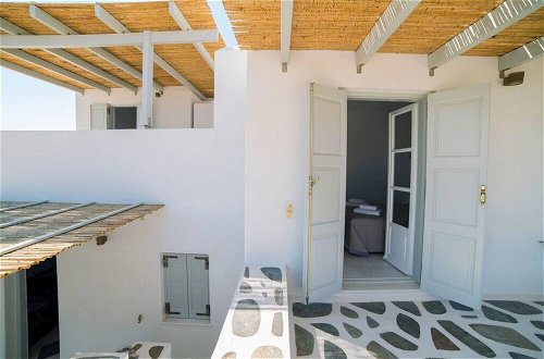 Foto 13 - Deep Blue Villa With 4 Bedrooms in Paros