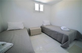 Photo 3 - Deep Blue Villa With 4 Bedrooms in Paros