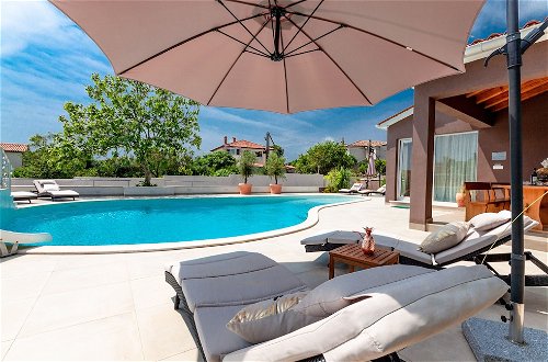 Foto 51 - Five bedroom villa Emily with pool