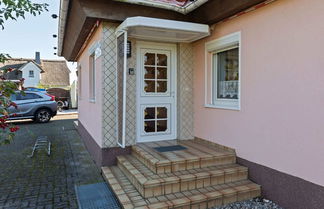 Photo 3 - Ferienwohnung in Tessmannsdorf Nahe der Ostsee mit Eingezauntem Garten