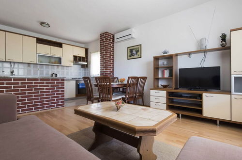 Photo 11 - Nice Apartment With Private Roofed Terrace, Near the Sea and National Park