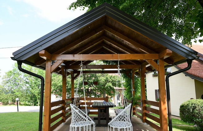 Boutique Apartment in Selište Drežnićko with Garden - Foto 16