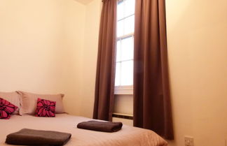 Photo 3 - SS Property Hub – Apartment Close to Hyde Park