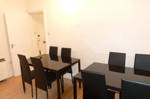 Photo 14 - SS Property Hub – Apartment Close to Hyde Park