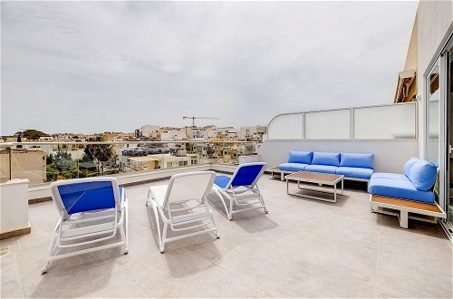 Foto 7 - Fabulous Penthouse Close to St George's Bay