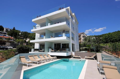 Foto 1 - New Apartments with Pool near Beach