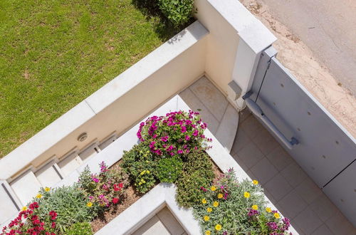 Photo 52 - Bright & Spacious two-floor Family Garden Home