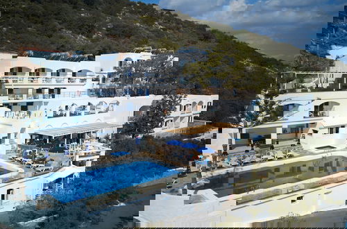 Foto 1 - Karma Minoan