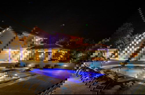Foto 20 - Brand new Countryside Villa With Heated Pool