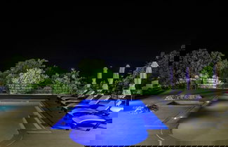 Foto 1 - Brand new Countryside Villa With Heated Pool