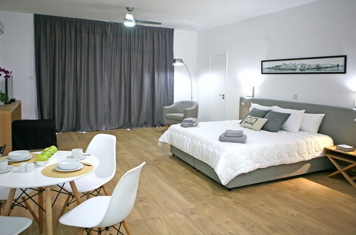 Photo 3 - Corina Suites and Apartments