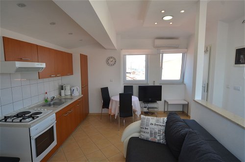 Photo 5 - Zdenac Apartment