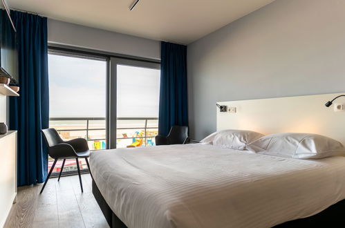 Photo 3 - Holiday Suites Blankenberge