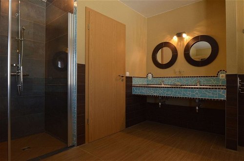 Photo 17 - Luxury Apartment With Sauna Over a Lake