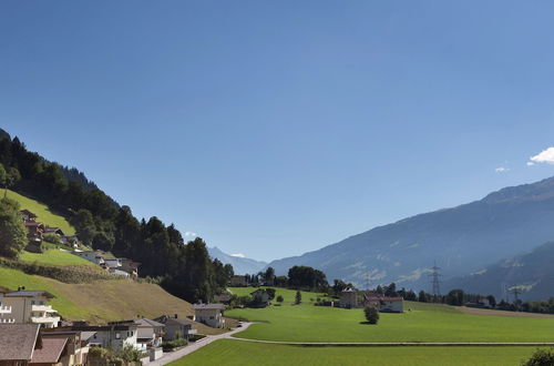 Photo 26 - Sunlit Farmhouse near Hochzillertal Ski Area in Tyrol