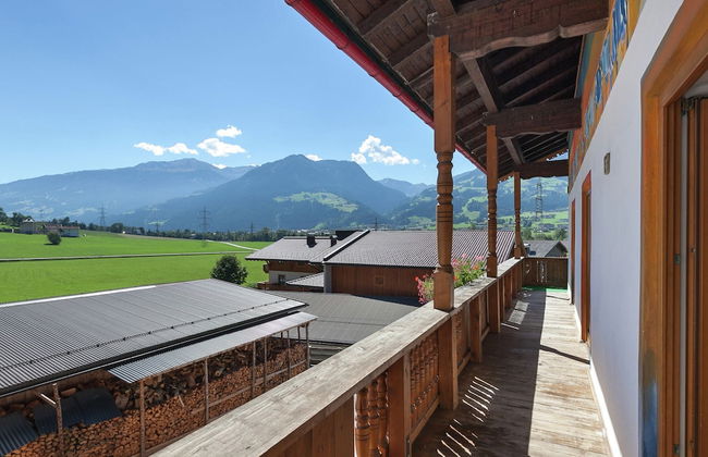 Sunlit Farmhouse near Hochzillertal Ski Area in Tyrol - Foto 34