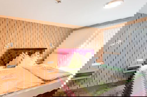 Foto 6 - Lovely Apartment With Sauna, Ski Storage, Pool, Terrace
