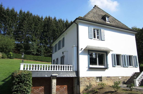 Photo 31 - Luxurious Countryside Holiday Home With Pool