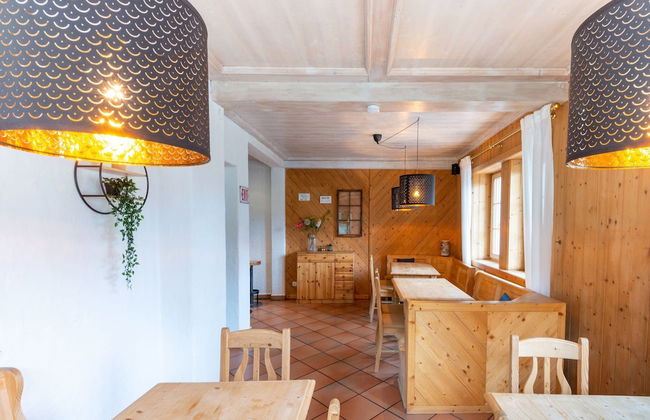 Beautiful Holiday Home Near St Anton Am Arlberg With Sauna - Foto 32