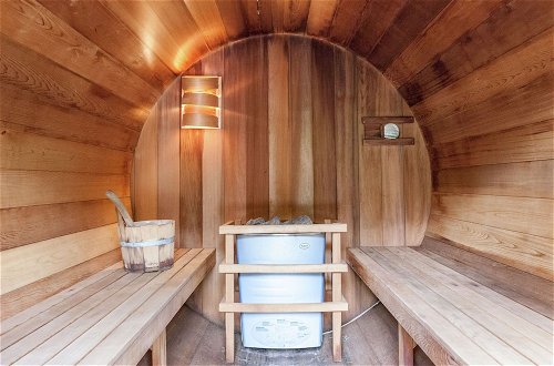 Foto 24 - Wonderful Holiday Home in Saint-hubert With Sauna