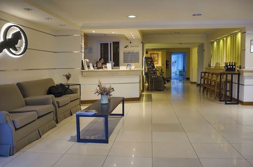 Photo 3 - Condor Suites Apart Hotel