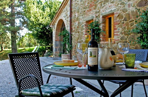 Photo 12 - Villa Ceppeto Best Of Tuscany for Your Family